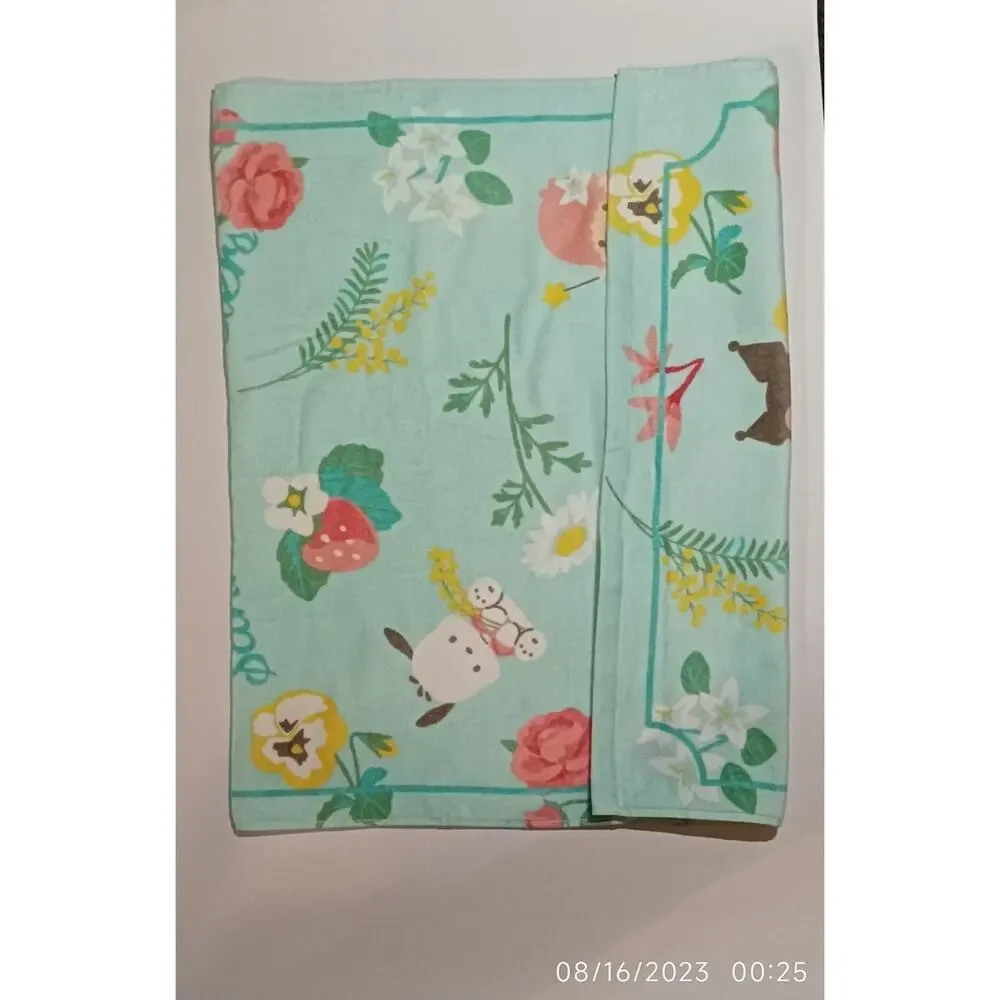 Floral sanrio characters bath towel